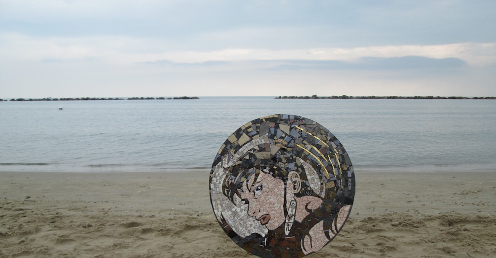 Omaggio a Desdemona Metus, protagonista del fumetto noir L'INSONNE