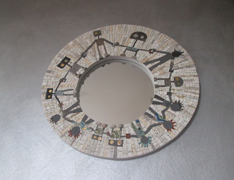 ROBOTS art mirror, round mosaic